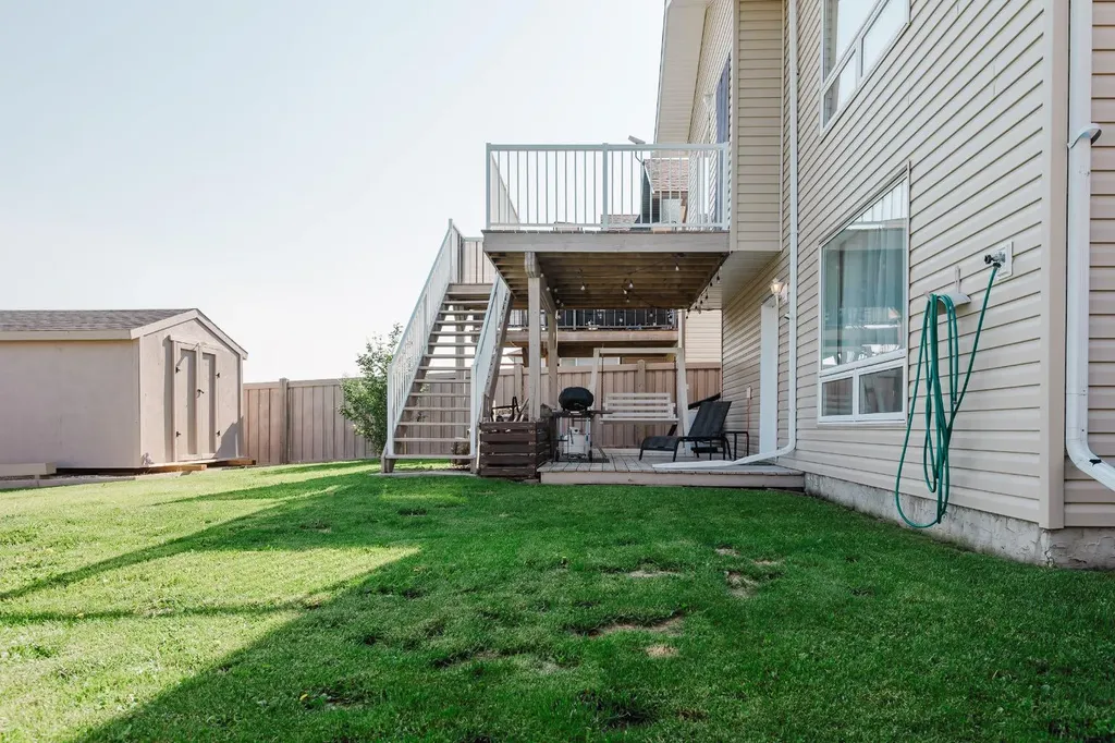 10411 103 Avenue Sexsmith AB T0H 3C0
