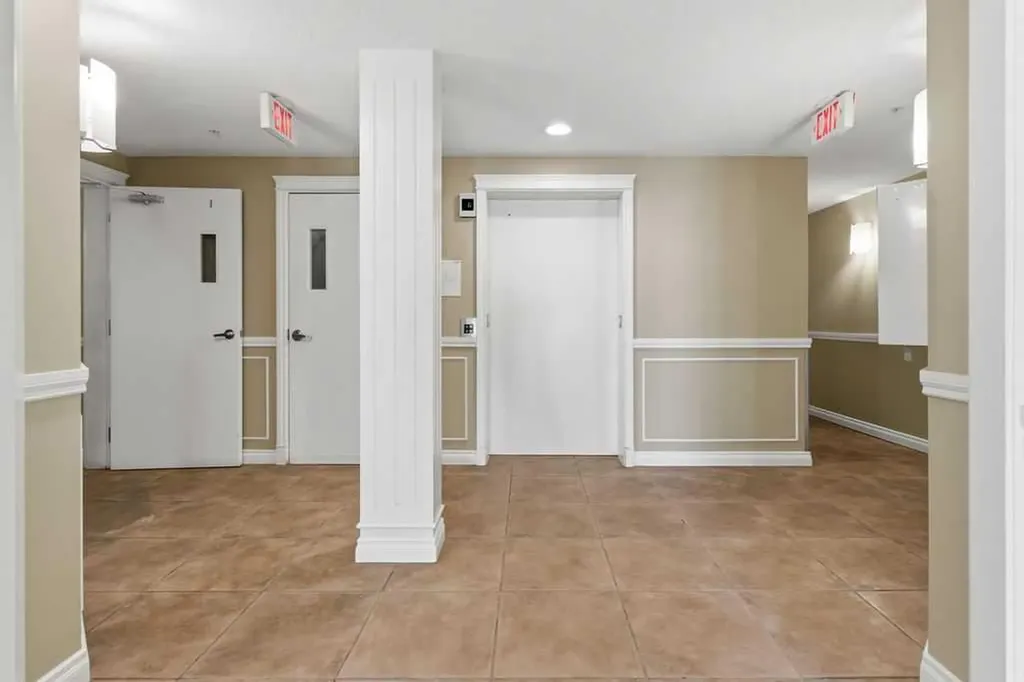 323 18 Avenue SW Calgary AB T2S 0C4