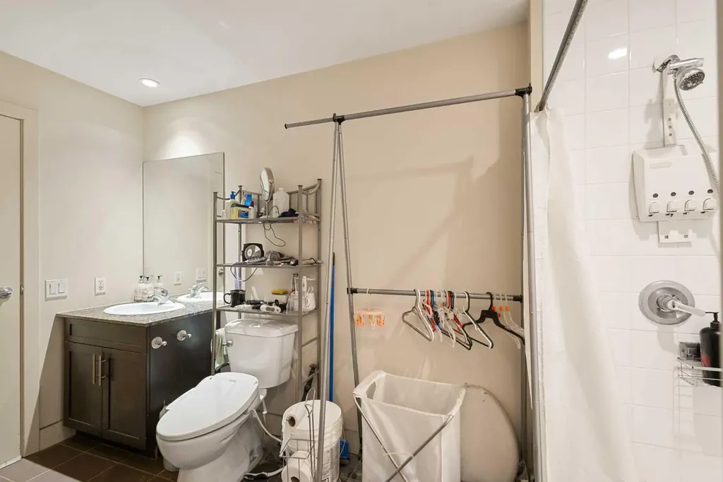 955 Mcpherson Road NE Calgary AB T2E 6V3