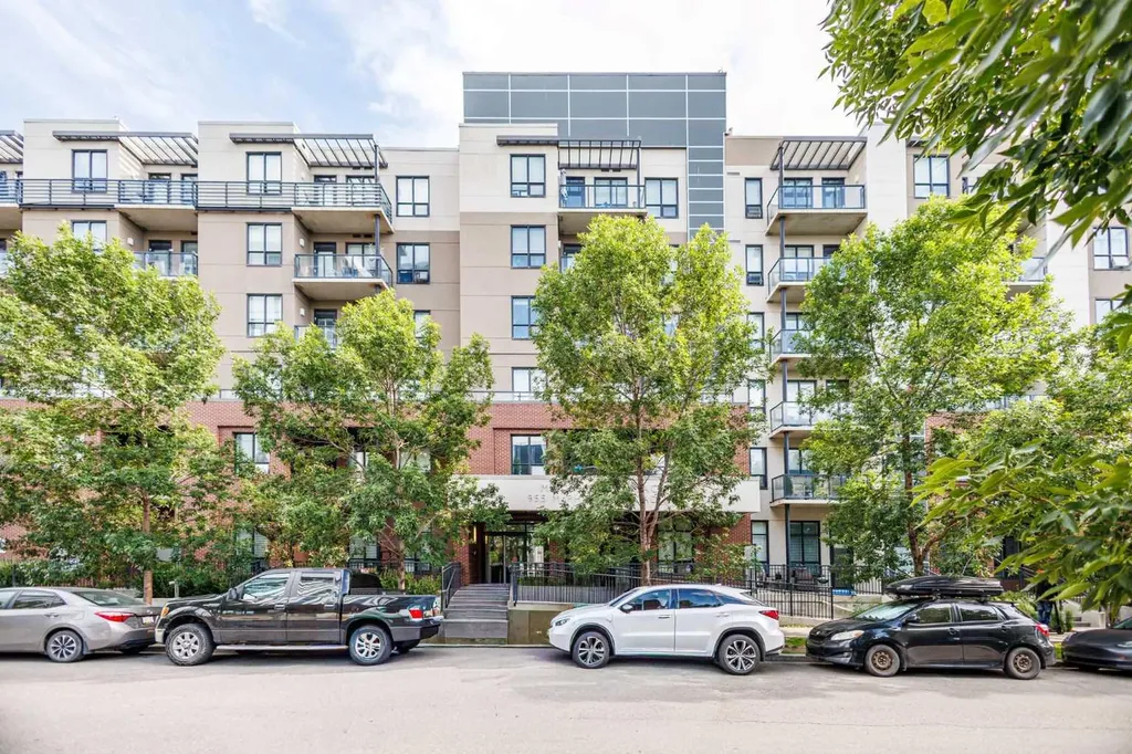 955 Mcpherson Road NE Calgary AB T2E 6V3