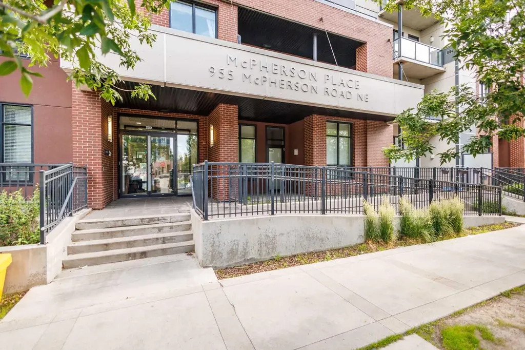 955 Mcpherson Road NE Calgary AB T2E 6V3