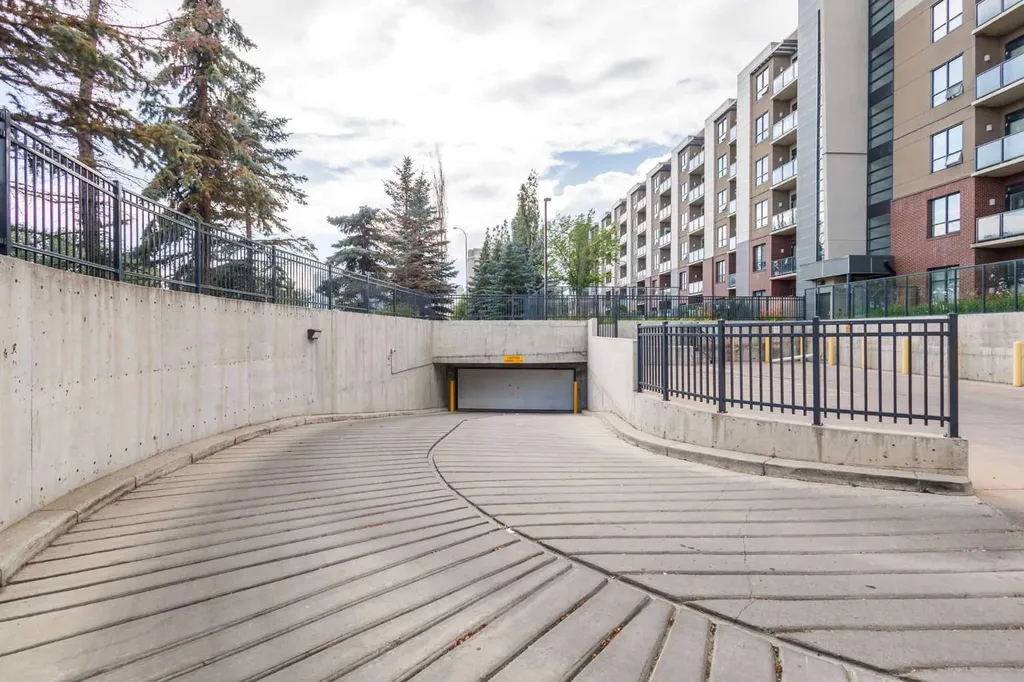955 Mcpherson Road NE Calgary AB T2E 6V3