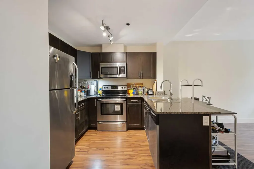 955 Mcpherson Road NE Calgary AB T2E 6V3
