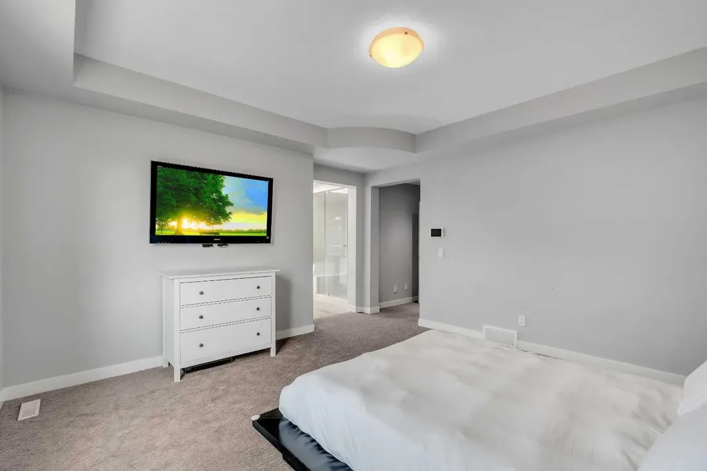 381 Marquis Landing SE Calgary AB T3M 2H4