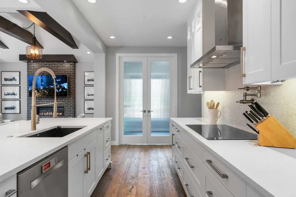381 Marquis Landing SE Calgary AB T3M 2H4
