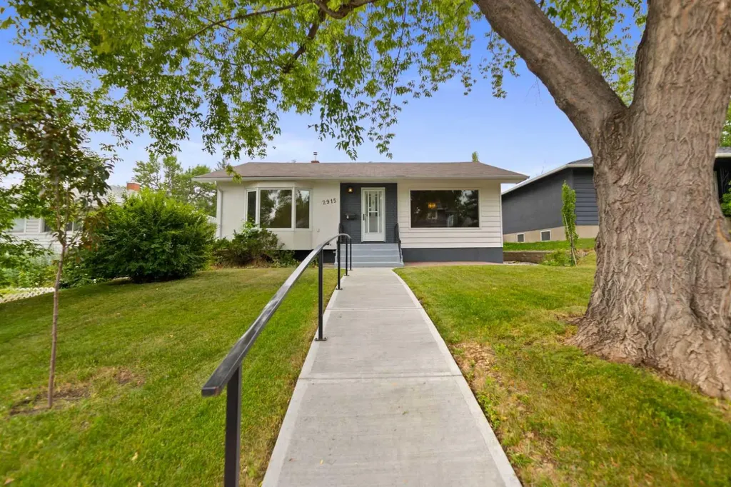 2915 13 Avenue NW Calgary AB T2N 1M1