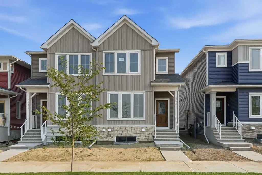 8581 Huxbury Drive NE Calgary AB T2A 4Y1