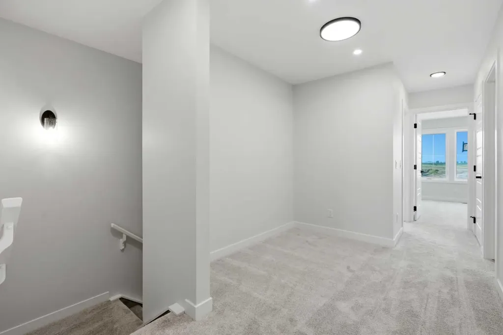 8581 Huxbury Drive NE Calgary AB T2A 4Y1