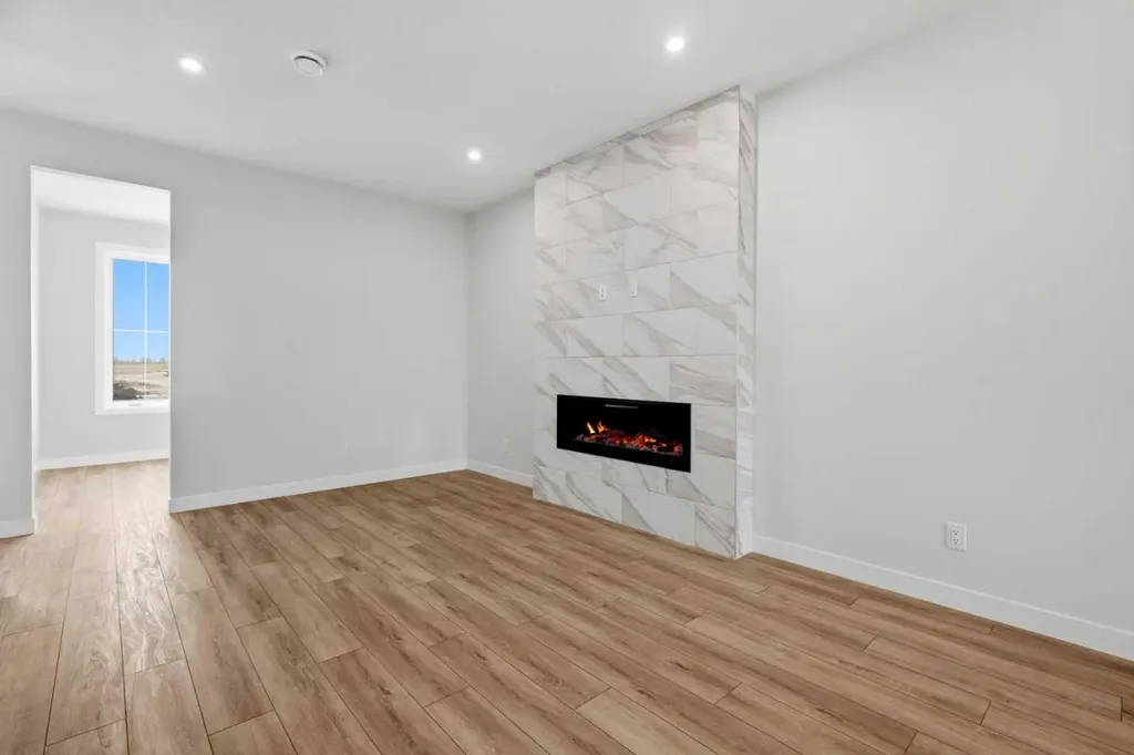8581 Huxbury Drive NE Calgary AB T2A 4Y1