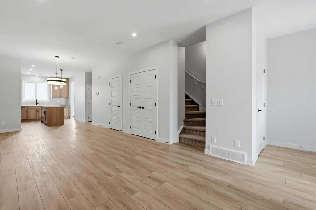 8581 Huxbury Drive NE Calgary AB T2A 4Y1