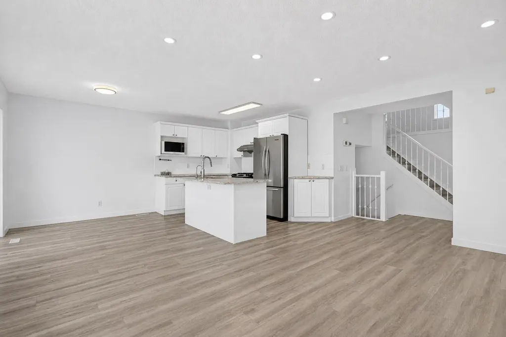 133 Martinvalley Crescent NE Calgary AB T3J 4L7