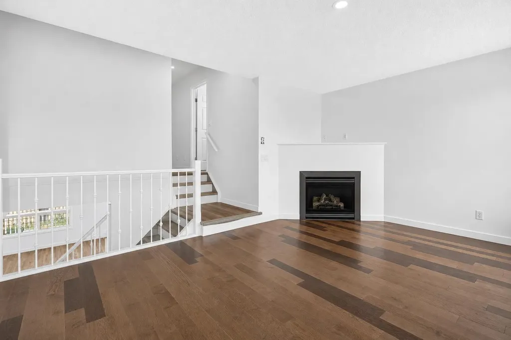 133 Martinvalley Crescent NE Calgary AB T3J 4L7