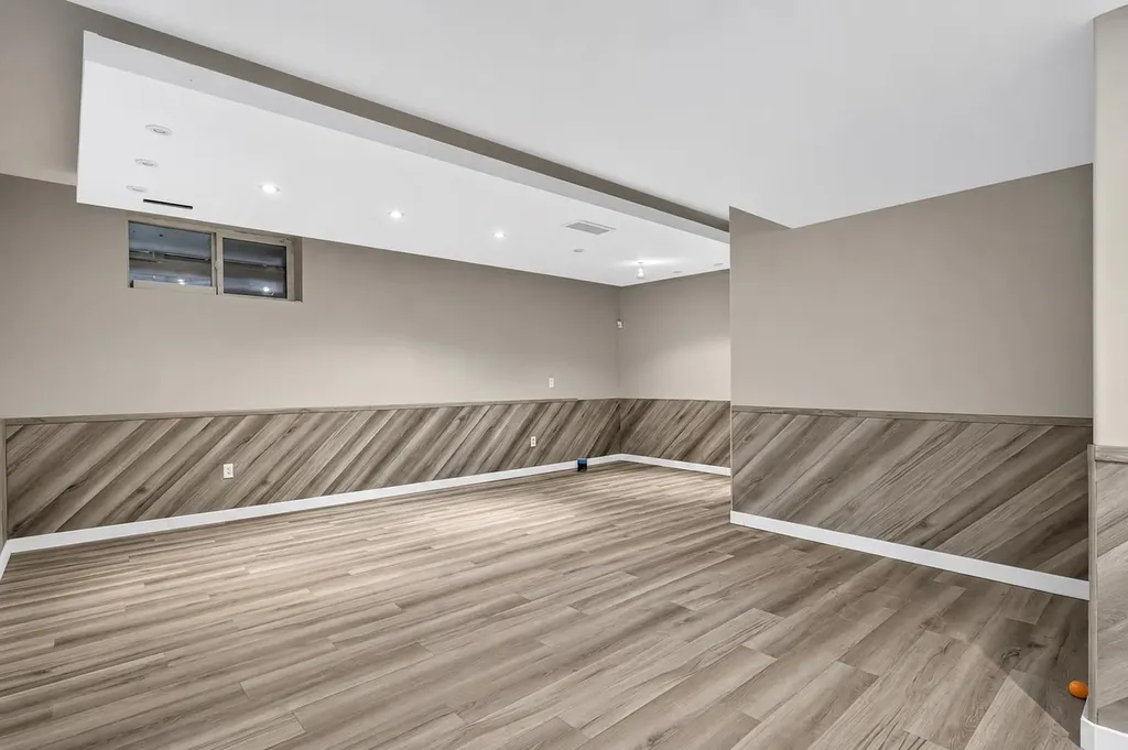133 Martinvalley Crescent NE Calgary AB T3J 4L7