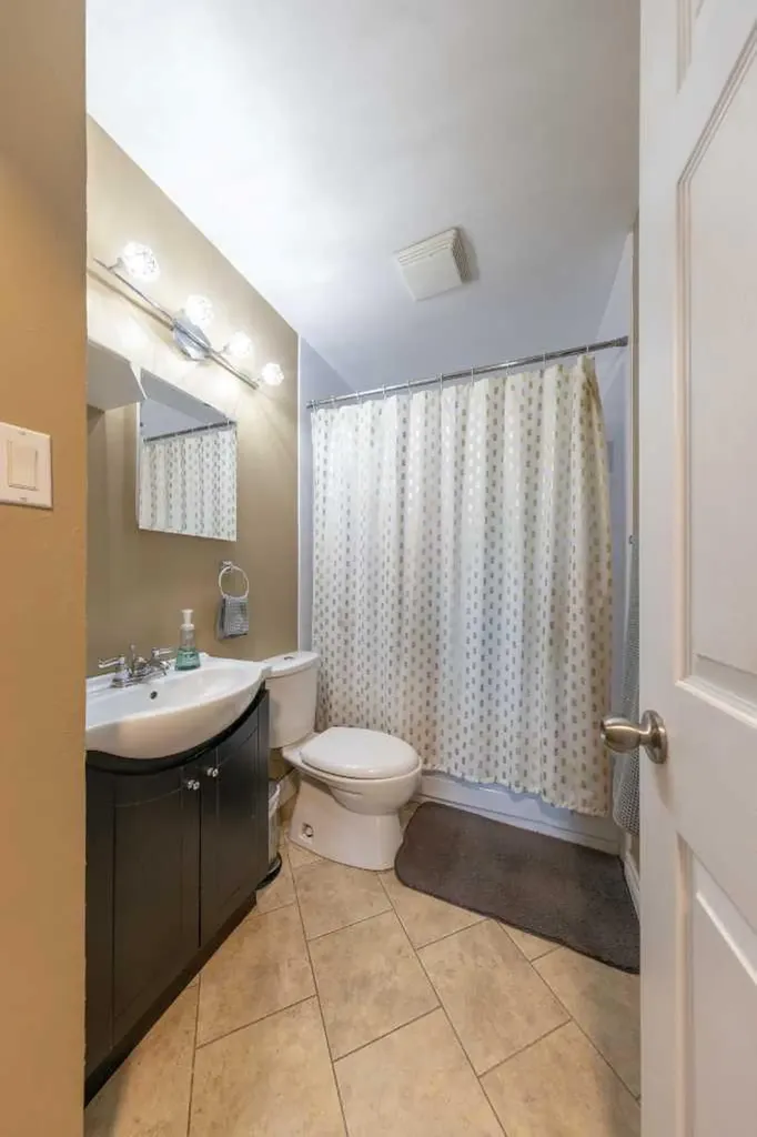 4705 52 Street Kitscoty AB T0B 2P0