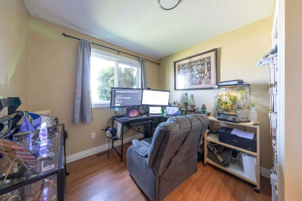 4705 52 Street Kitscoty AB T0B 2P0