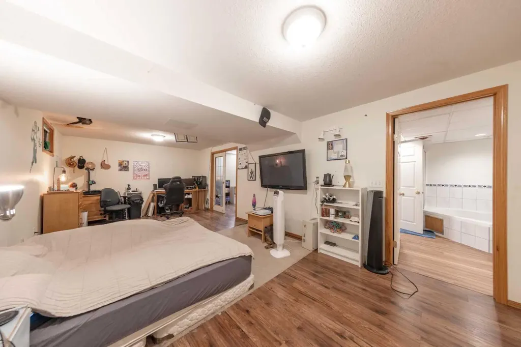 4705 52 Street Kitscoty AB T0B 2P0