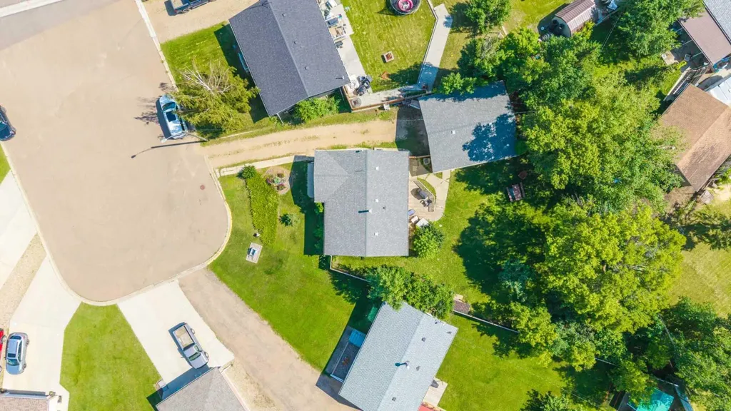 4705 52 Street Kitscoty AB T0B 2P0