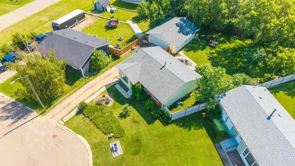 4705 52 Street Kitscoty AB T0B 2P0