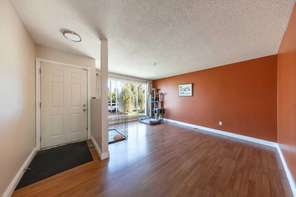 4705 52 Street Kitscoty AB T0B 2P0