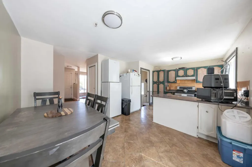 4705 52 Street Kitscoty AB T0B 2P0