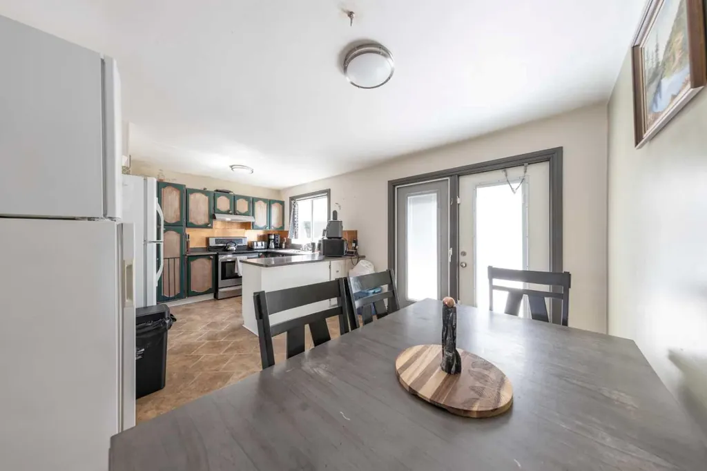 4705 52 Street Kitscoty AB T0B 2P0