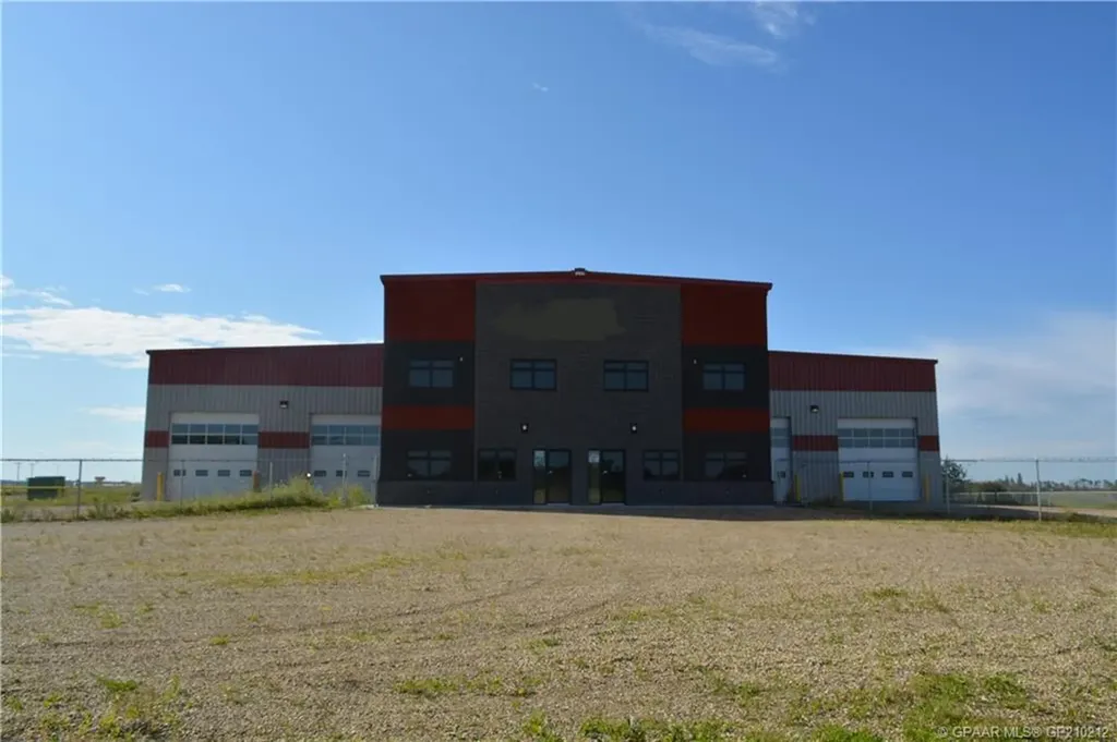 560 Sunrise Road Rural Northern Sunrise County AB T8S 1S4
