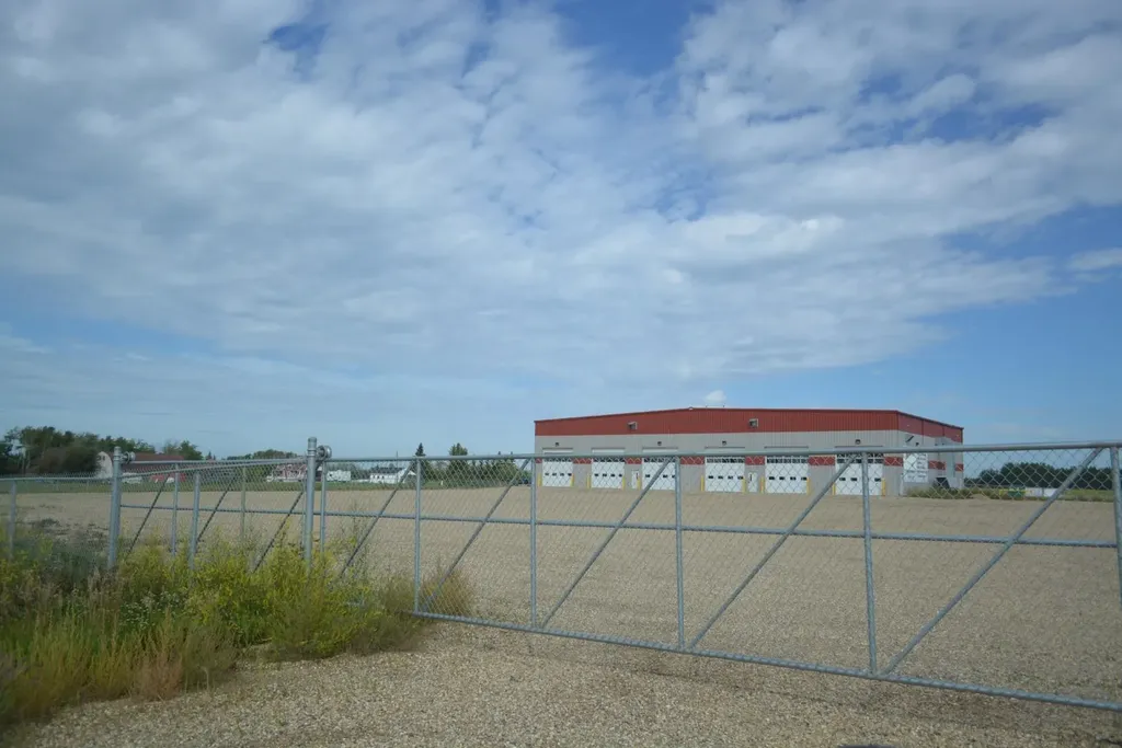 560 Sunrise Road Rural Northern Sunrise County AB T8S 1S4