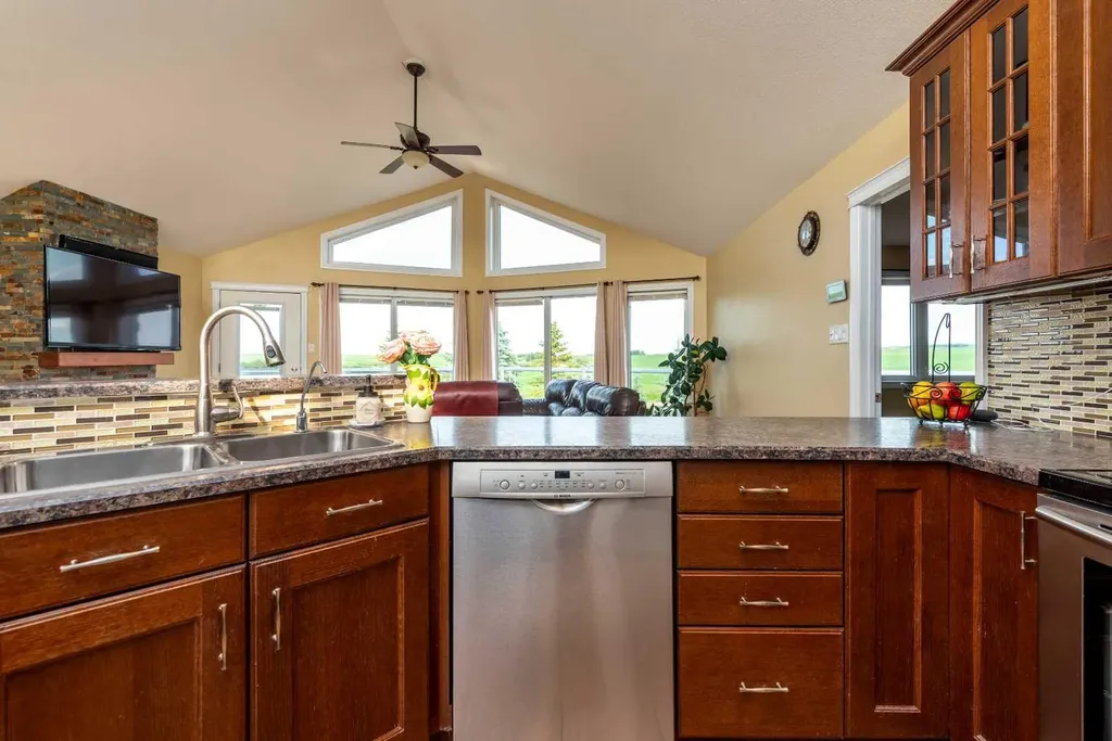 493082 Range Road 30 Rural Vermilion River County Of AB T0B 2P0