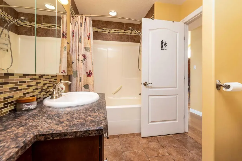 493082 Range Road 30 Rural Vermilion River County Of AB T0B 2P0