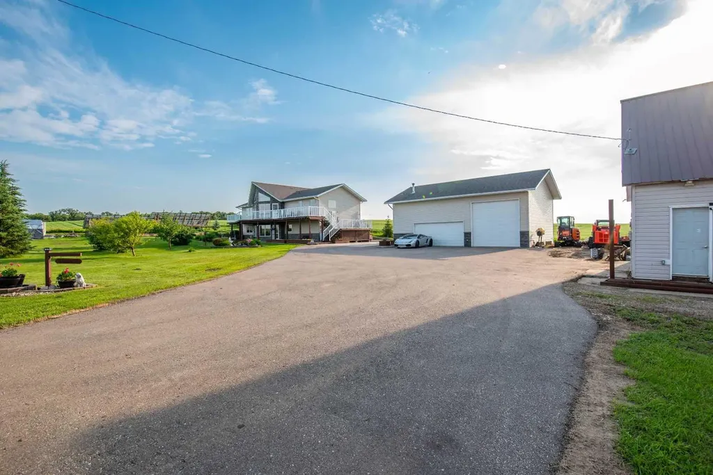 493082 Range Road 30 Rural Vermilion River County Of AB T0B 2P0