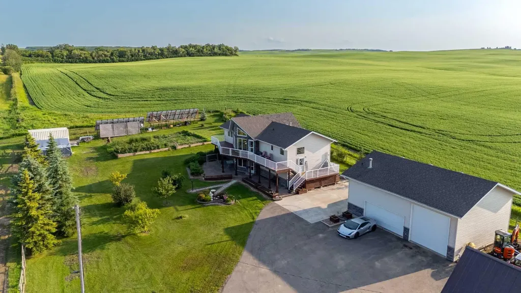 493082 Range Road 30 Rural Vermilion River County Of AB T0B 2P0