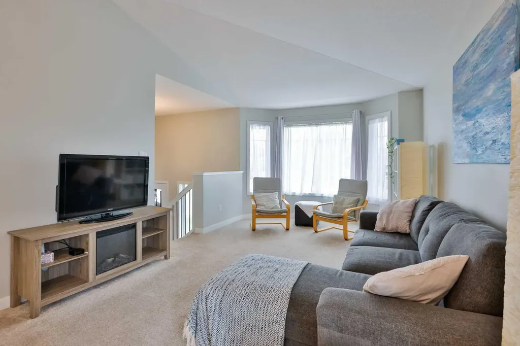 1002 Alice Birch Point N Lethbridge AB T1H 7B9