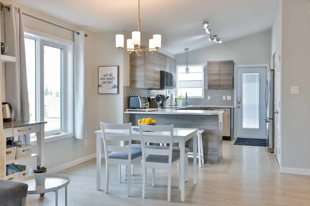 1002 Alice Birch Point N Lethbridge AB T1H 7B9