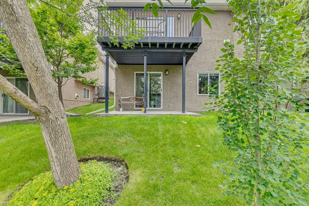 2634 Signal Hill Heights SW Calgary AB T3H 3P3