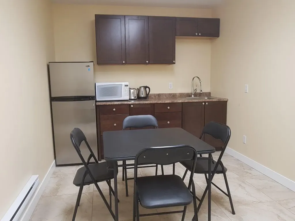 4407 116 Avenue SE Calgary AB T2Z 3Z4