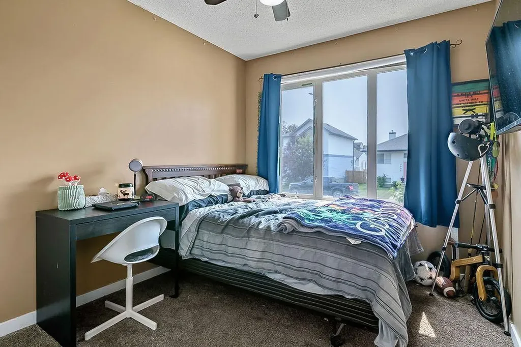 2004 4 Avenue SE High River AB T1V 1Z3