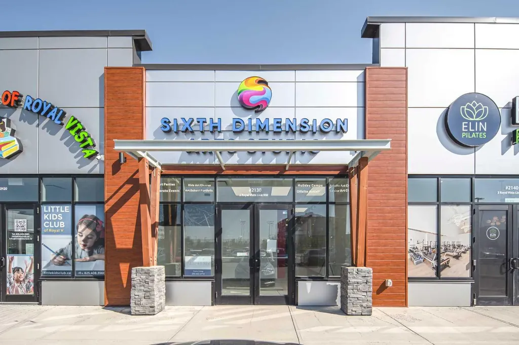 2 Royal Vista Link NW Calgary AB T3R 1T9