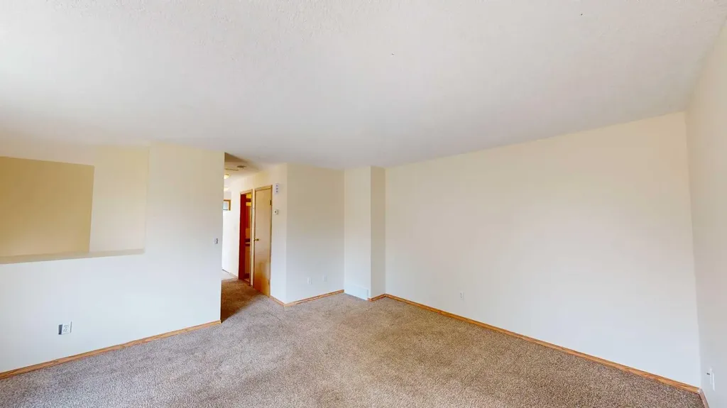 9318 106 Avenue Grande Prairie AB T8V1H7
