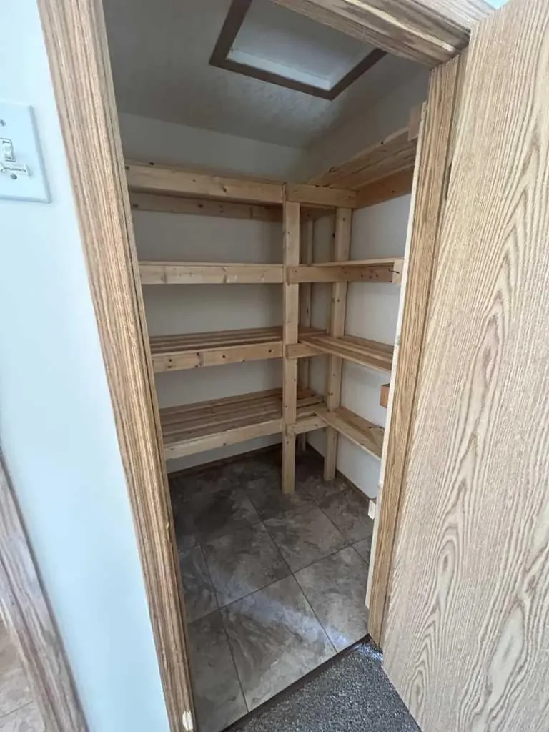 9318 106 Avenue Grande Prairie AB T8V1H7
