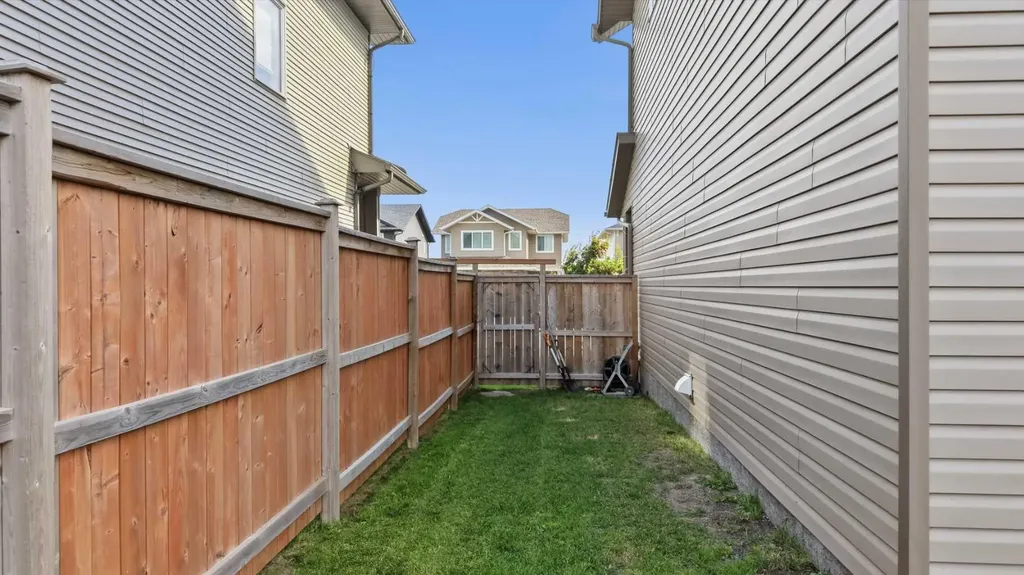 64 Tanner Street Red Deer AB T4P0S6