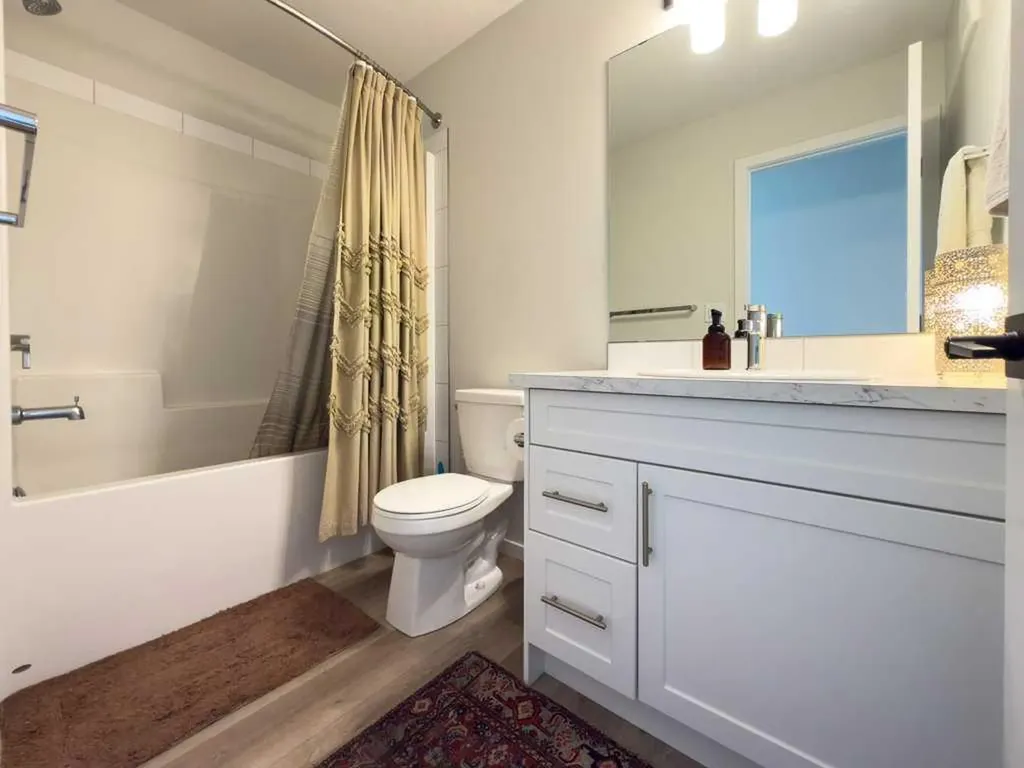 4414 53 Street Rocky Mountain House AB T4T 0C3