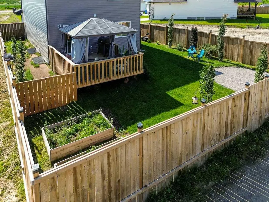4414 53 Street Rocky Mountain House AB T4T 0C3