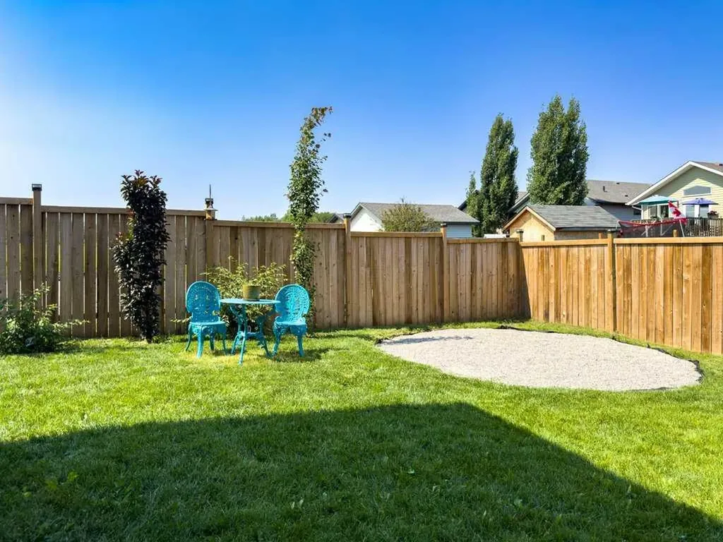 4414 53 Street Rocky Mountain House AB T4T 0C3
