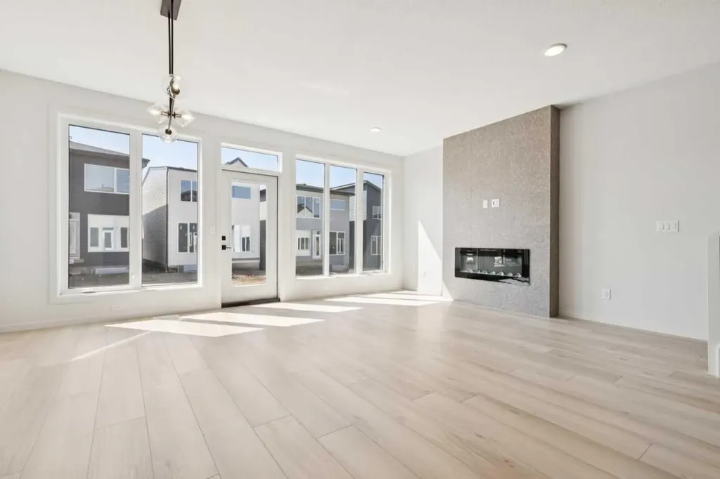 59 Creekside Rise SW Calgary AB T2X6G9