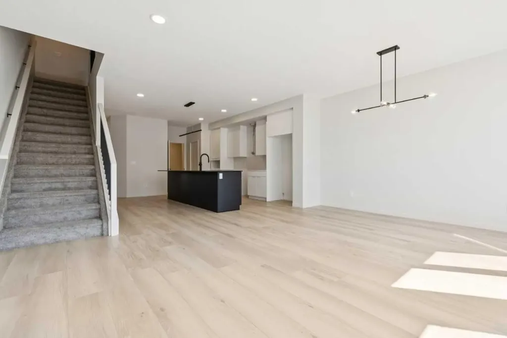 59 Creekside Rise SW Calgary AB T2X6G9