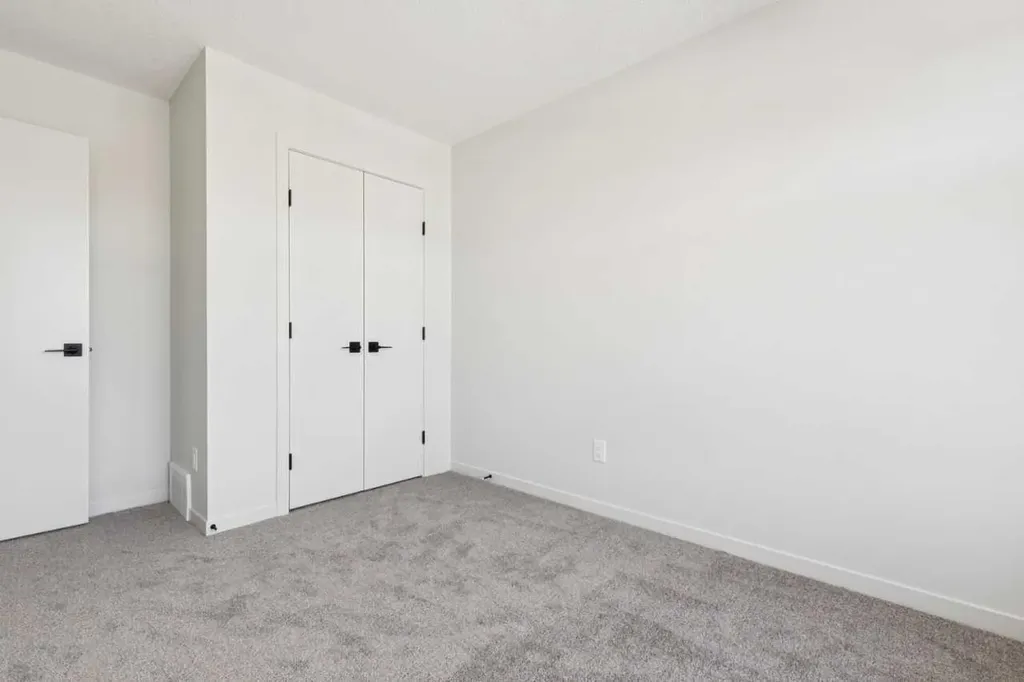 59 Creekside Rise SW Calgary AB T2X6G9