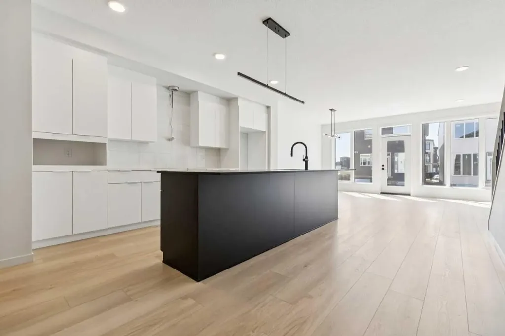 59 Creekside Rise SW Calgary AB T2X6G9