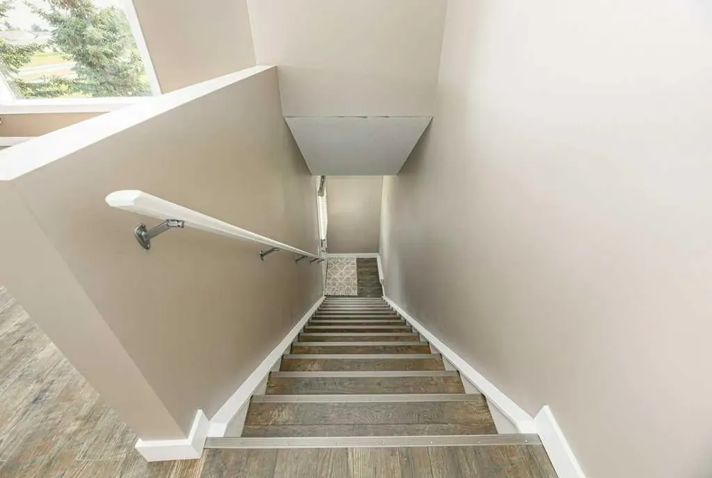 31 Jamieson Avenue Red Deer AB T4P 0J1
