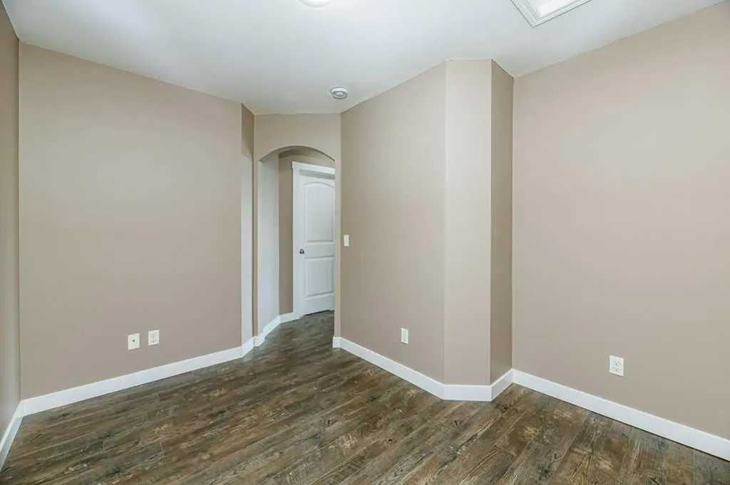 31 Jamieson Avenue Red Deer AB T4P 0J1