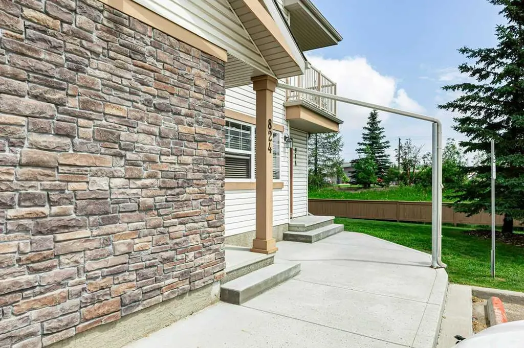 31 Jamieson Avenue Red Deer AB T4P 0J1